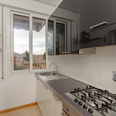 Family 3 Apartman Bologna