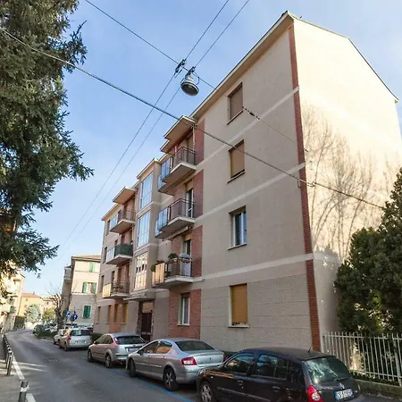Family 3 Apartman Bologna
