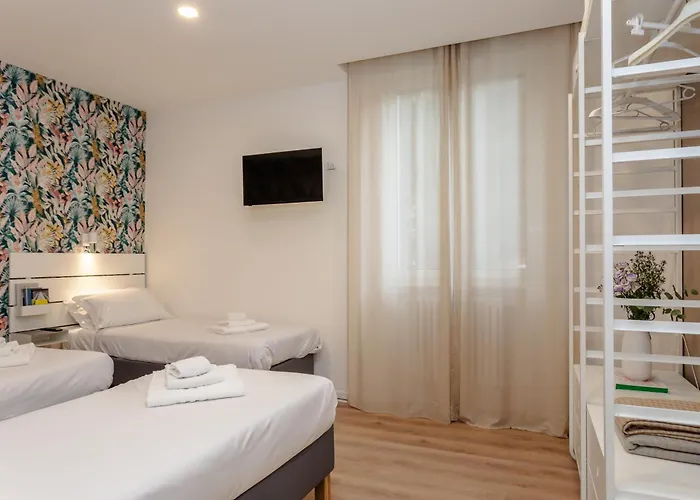 Family 3 بولونيا