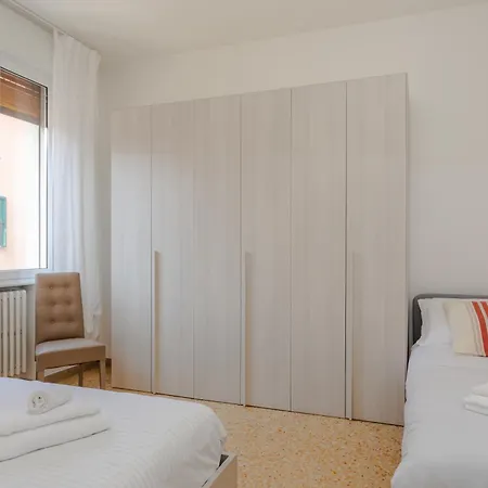 Family 3 Apartament Bolonia